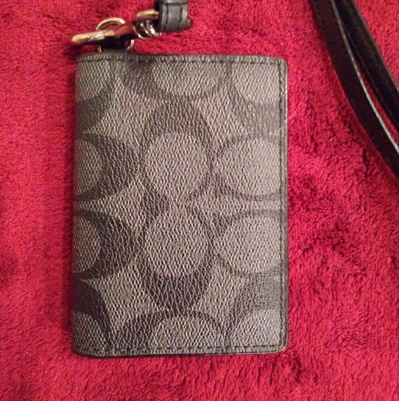 Coach Lanyard w/Card Holder - Picture 4 of 5